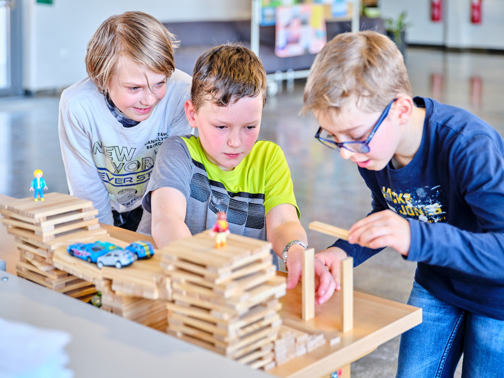 Grundschule Haag-Wolkar Brückenbau