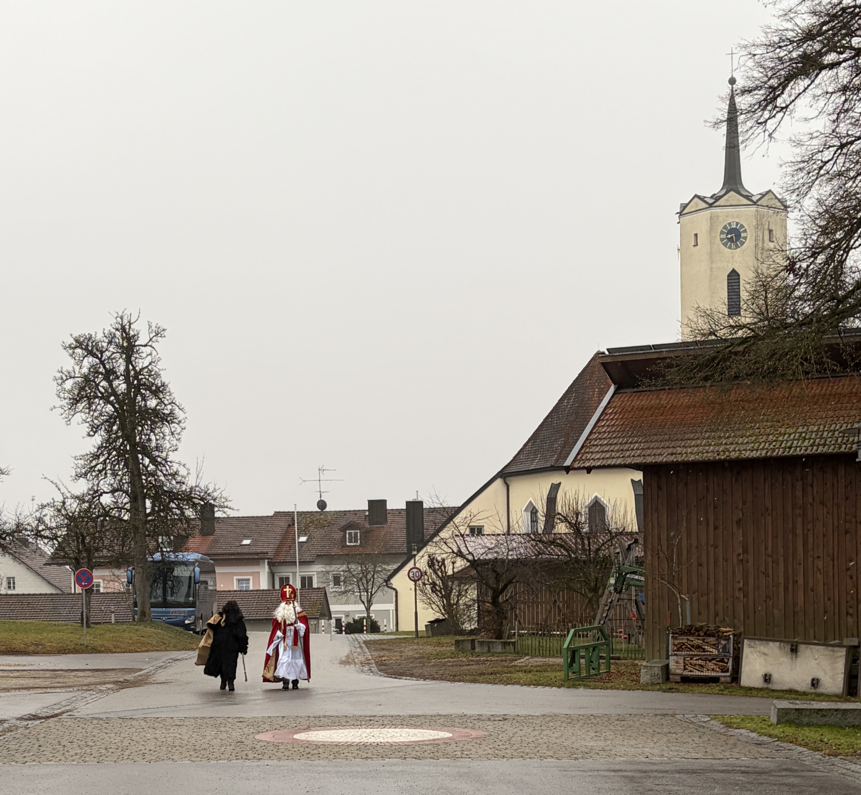 Nikolaus und Krampus zu Besuch